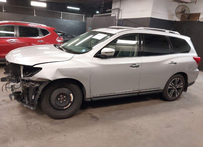 Photo 15 of 2019 Nissan Pathfinder PLATINUM (VIN 5N1DR2MM2KC630857)