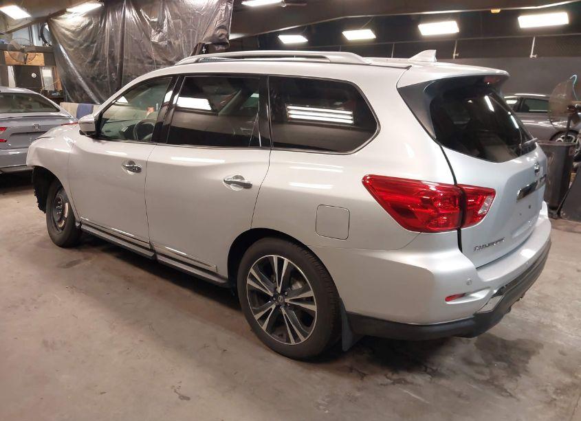 Photo 3 of 2019 Nissan Pathfinder PLATINUM (VIN 5N1DR2MM2KC630857)
