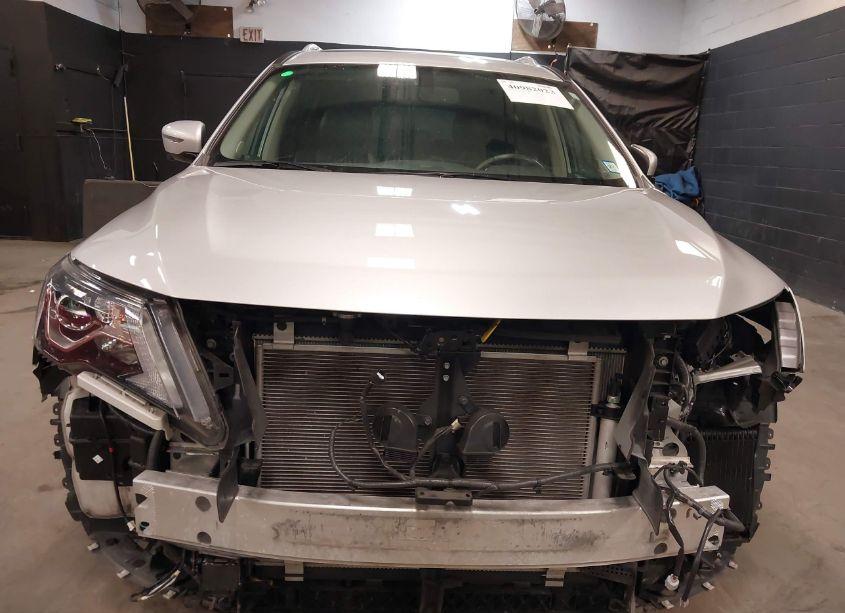 Photo 6 of 2019 Nissan Pathfinder PLATINUM (VIN 5N1DR2MM2KC630857)