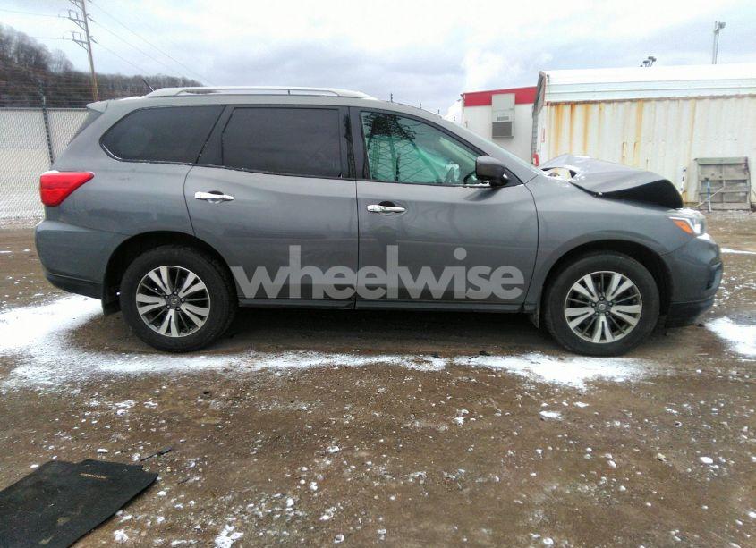 Photo 12 of 2017 Nissan Pathfinder S (VIN 5N1DR2MM3HC602039)