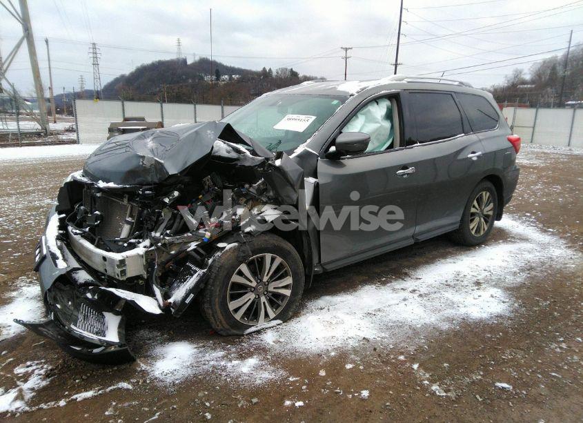 Photo 2 of 2017 Nissan Pathfinder S (VIN 5N1DR2MM3HC602039)