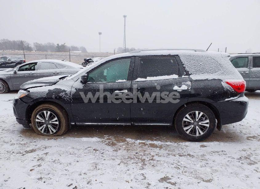 Photo 15 of 2017 Nissan Pathfinder SL (VIN 5N1DR2MM3HC659843)