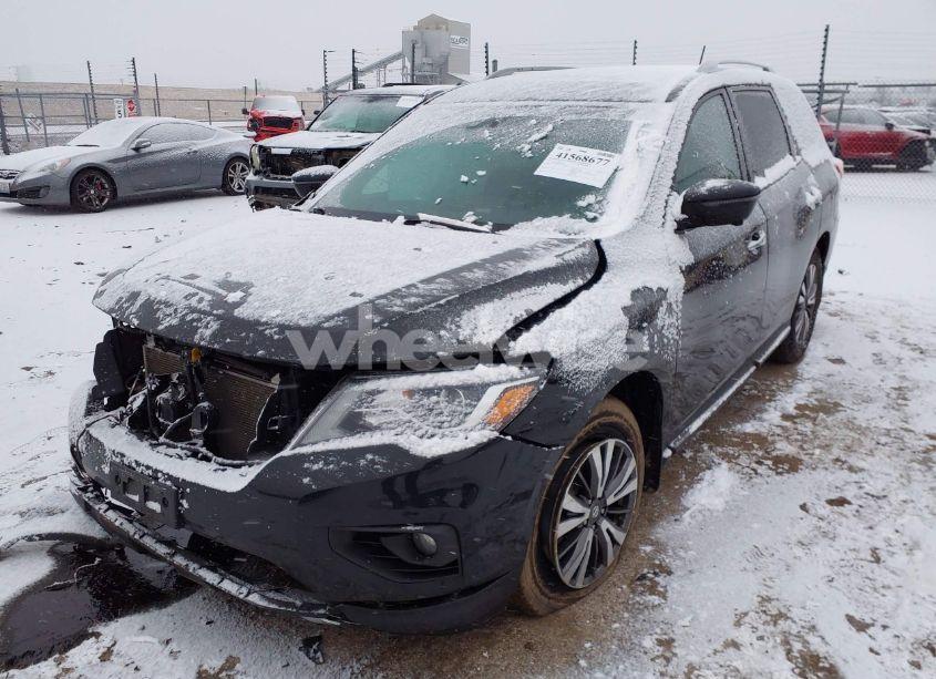 Photo 2 of 2017 Nissan Pathfinder SL (VIN 5N1DR2MM3HC659843)