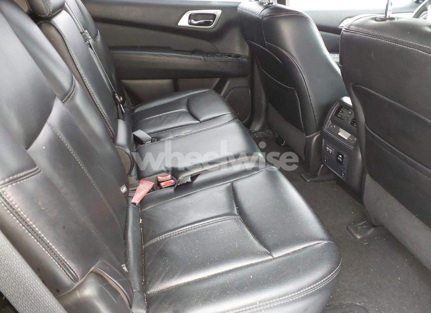 Photo 8 of 2017 Nissan Pathfinder SL (VIN 5N1DR2MM3HC659843)