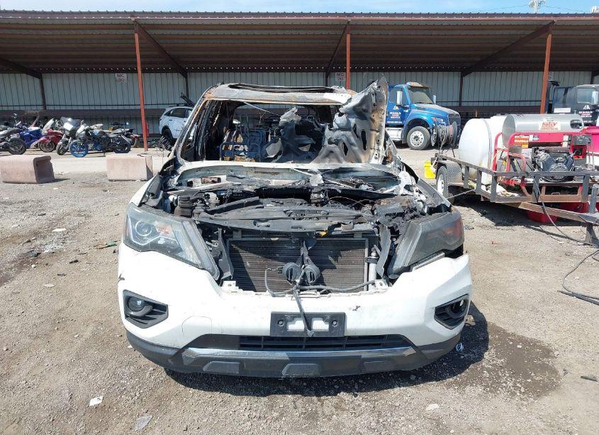 Photo 6 of 2017 Nissan Pathfinder PLATINUM (VIN 5N1DR2MM3HC670146)