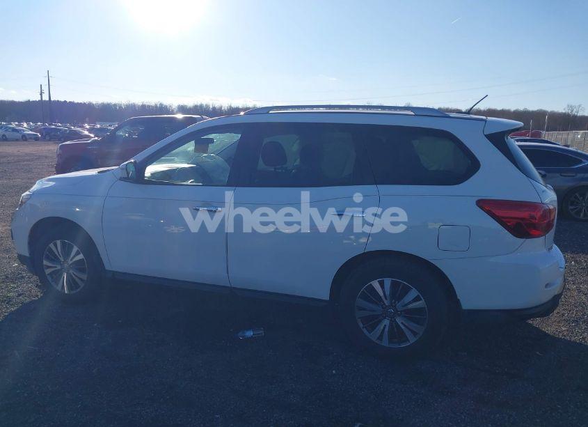 Photo 14 of 2017 Nissan Pathfinder S (VIN 5N1DR2MM3HC682829)