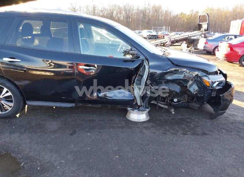 Photo 18 of 2017 Nissan Pathfinder S (VIN 5N1DR2MM3HC695449)