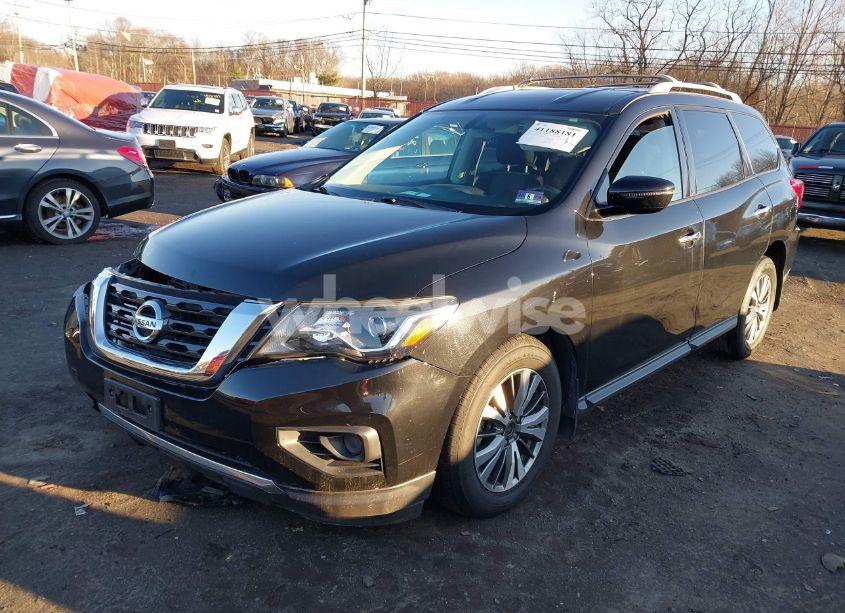 Photo 2 of 2017 Nissan Pathfinder S (VIN 5N1DR2MM3HC695449)