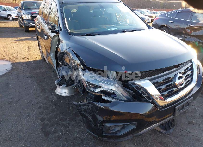 Photo 6 of 2017 Nissan Pathfinder S (VIN 5N1DR2MM3HC695449)