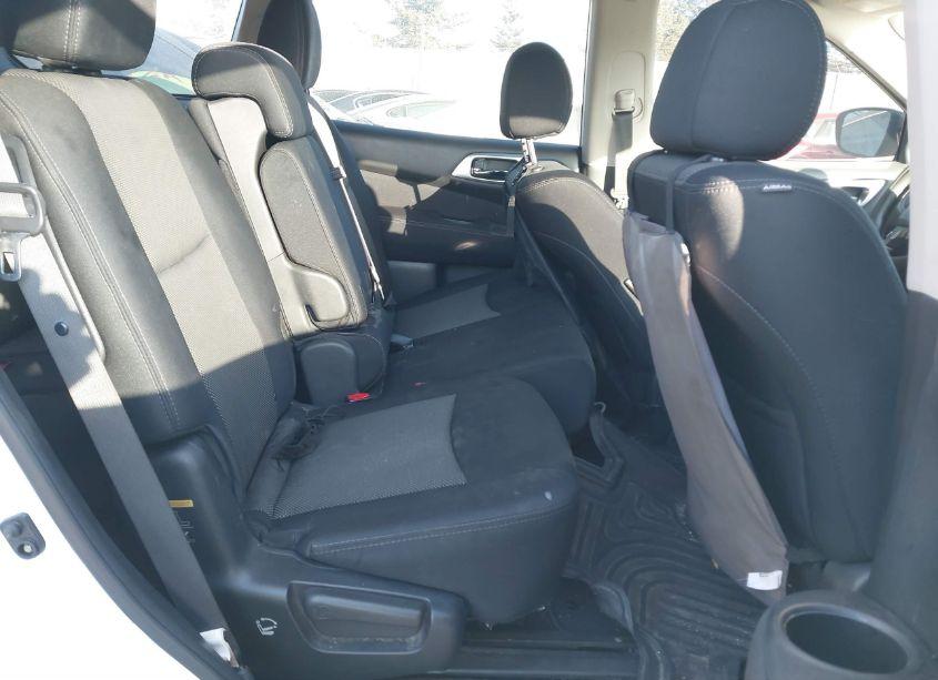 Photo 8 of 2017 Nissan Pathfinder S (VIN 5N1DR2MM3HC696391)