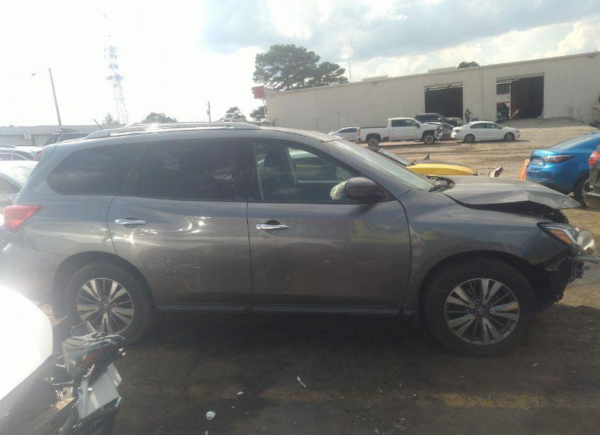 Photo 13 of 2018 Nissan Pathfinder S (VIN 5N1DR2MM3JC614892)