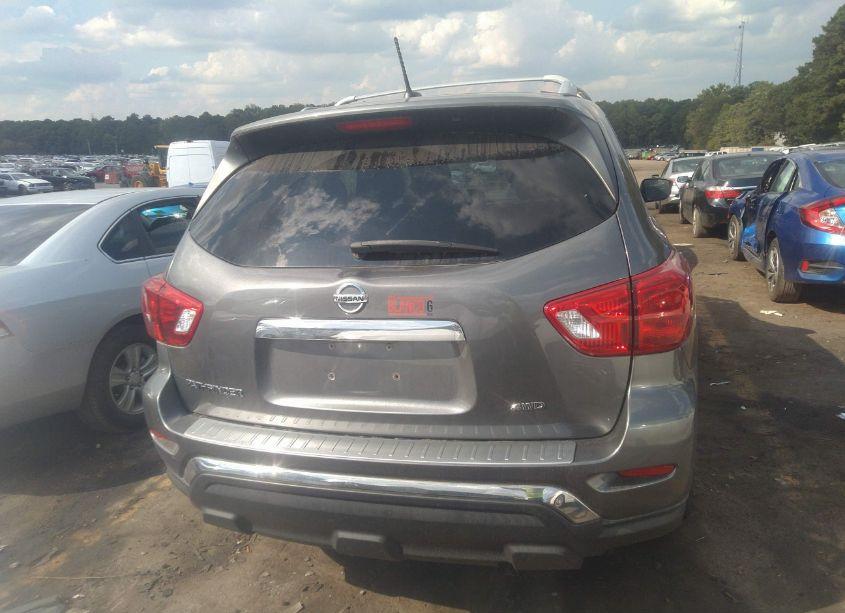 Photo 16 of 2018 Nissan Pathfinder S (VIN 5N1DR2MM3JC614892)