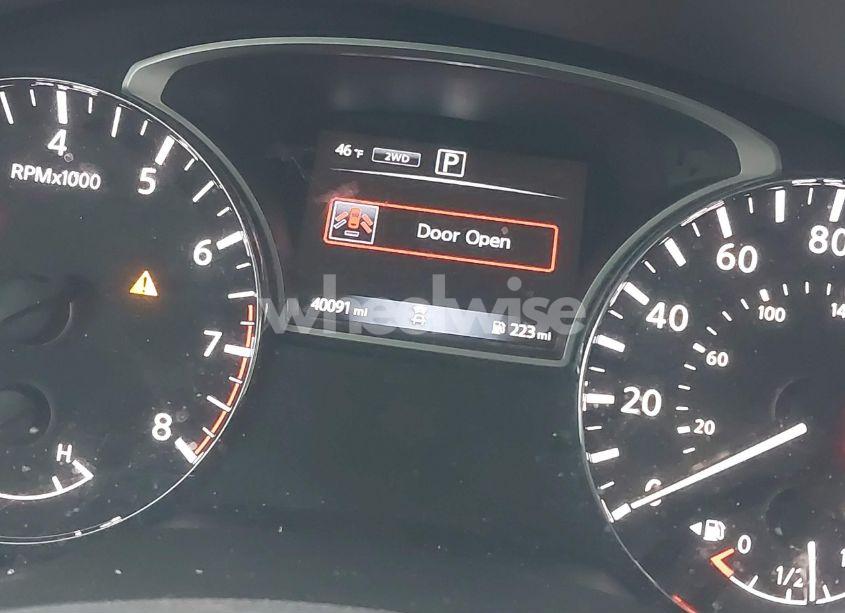 Photo 7 of 2018 Nissan Pathfinder SV (VIN 5N1DR2MM3JC650758)