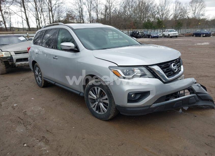 2018 Nissan Pathfinder SV (VIN 5N1DR2MM3JC661954) main photo