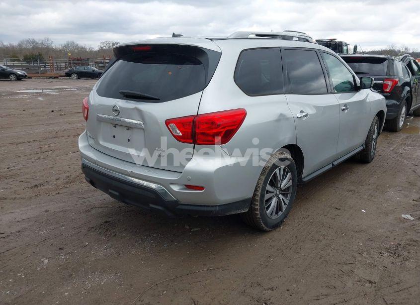 Photo 4 of 2018 Nissan Pathfinder SV (VIN 5N1DR2MM3JC661954)