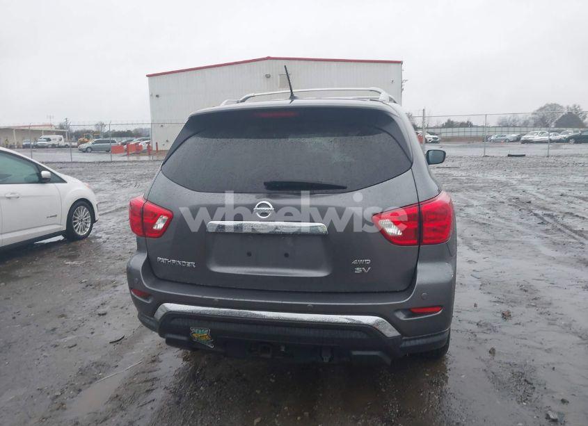 Photo 16 of 2018 Nissan Pathfinder SV (VIN 5N1DR2MM3JC663963)