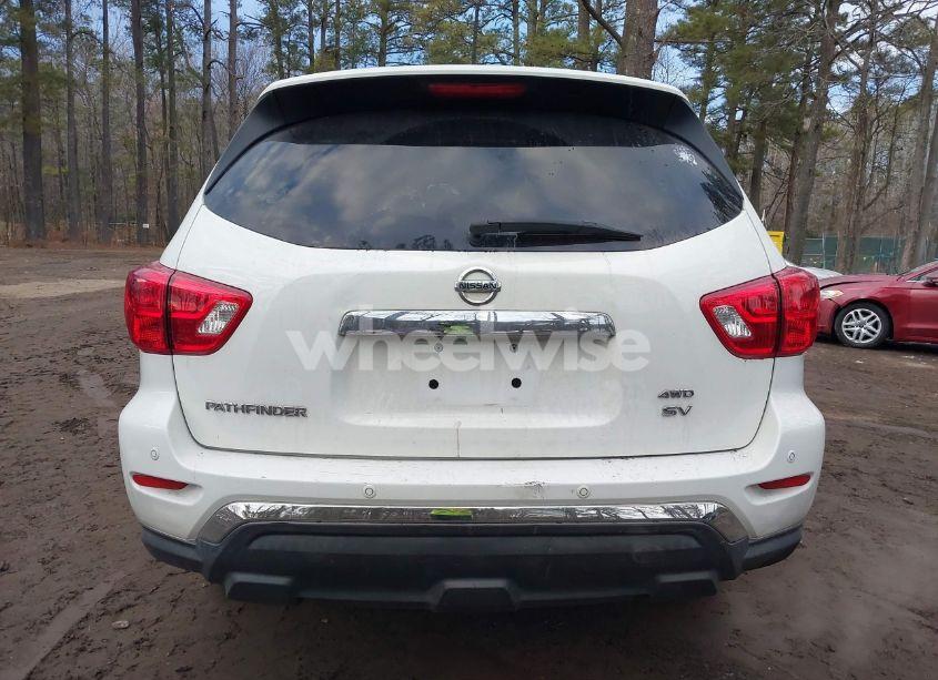 Photo 16 of 2018 Nissan Pathfinder SV (VIN 5N1DR2MM3JC664174)