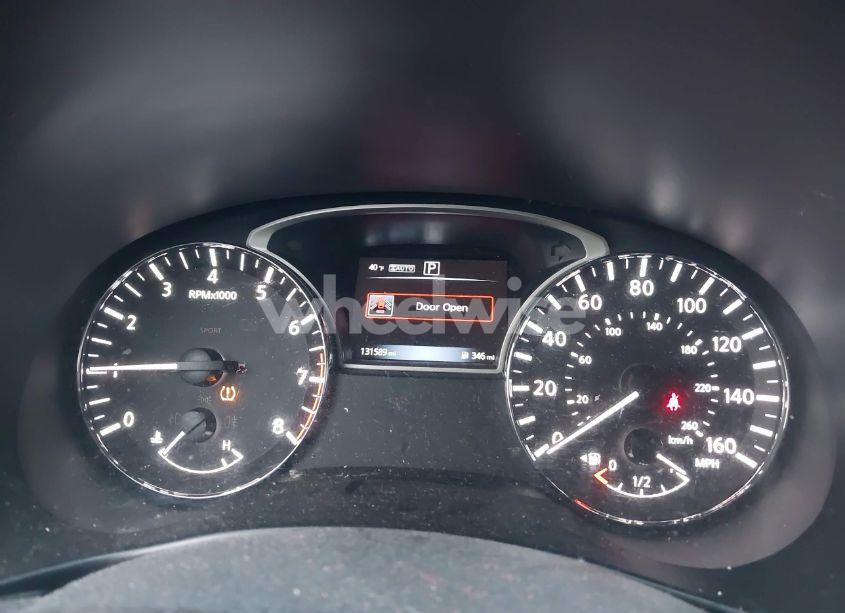 Photo 7 of 2018 Nissan Pathfinder SV (VIN 5N1DR2MM3JC664174)