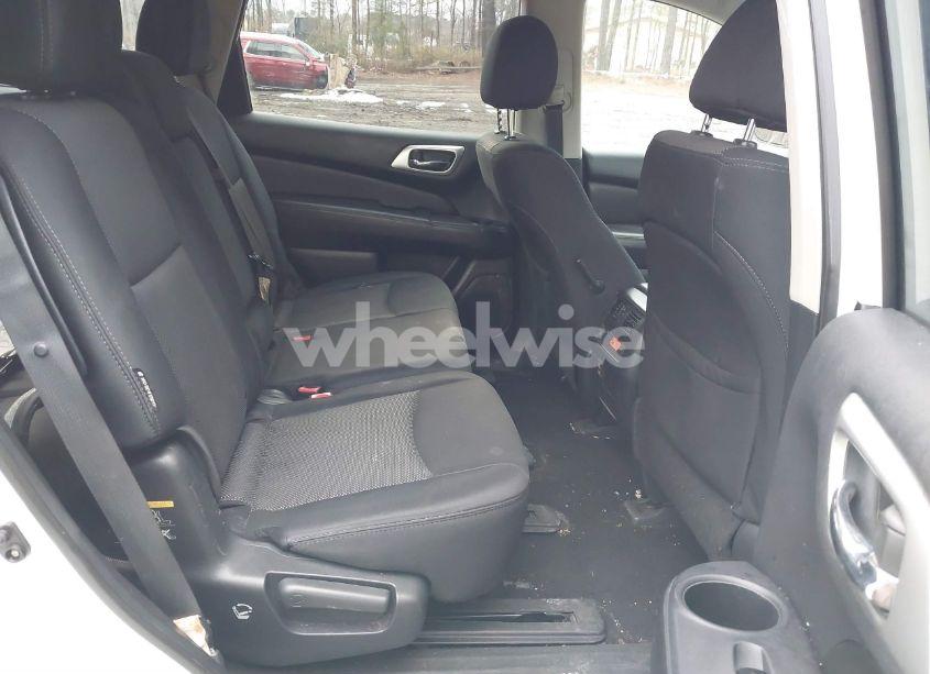 Photo 8 of 2018 Nissan Pathfinder SV (VIN 5N1DR2MM3JC664174)