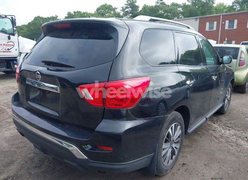 Photo 4 of 2018 Nissan Pathfinder S (VIN 5N1DR2MM3JC664868)