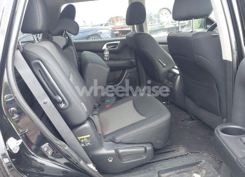 Photo 8 of 2018 Nissan Pathfinder S (VIN 5N1DR2MM3JC664868)