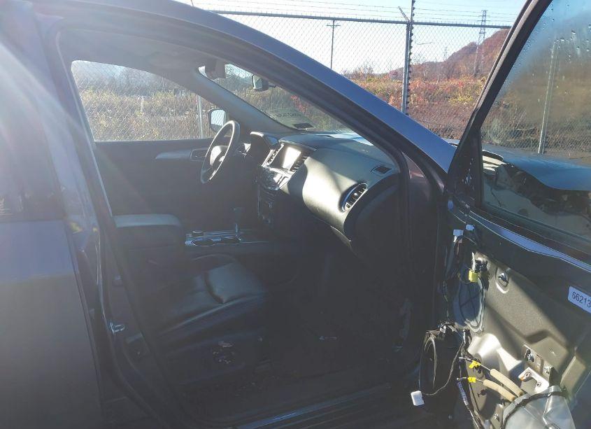 Photo 5 of 2019 Nissan Pathfinder SL (VIN 5N1DR2MM3KC614098)