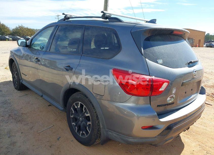 Photo 3 of 2019 Nissan Pathfinder SV (VIN 5N1DR2MM3KC623917)