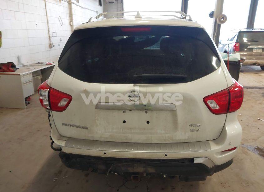 Photo 16 of 2019 Nissan Pathfinder SV (VIN 5N1DR2MM3KC641608)