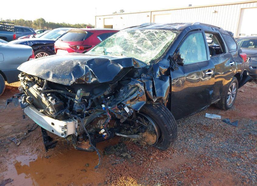 Photo 2 of 2019 Nissan Pathfinder SL (VIN 5N1DR2MM3KC644198)