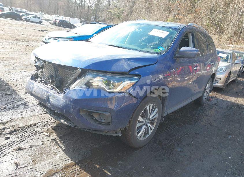 Photo 2 of 2019 Nissan Pathfinder S (VIN 5N1DR2MM3KC648851)