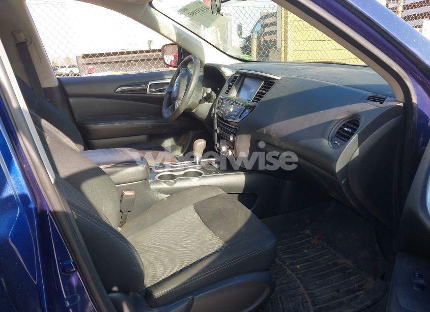 Photo 5 of 2019 Nissan Pathfinder S (VIN 5N1DR2MM3KC648851)