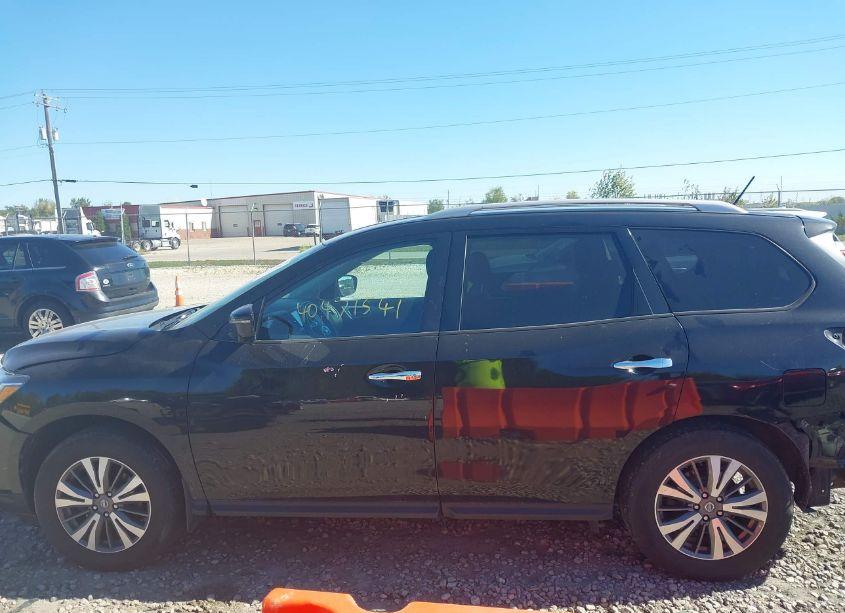 Photo 15 of 2017 Nissan Pathfinder SL (VIN 5N1DR2MM4HC609808)