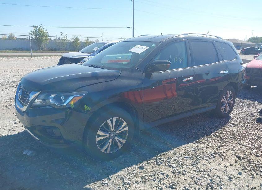 Photo 2 of 2017 Nissan Pathfinder SL (VIN 5N1DR2MM4HC609808)