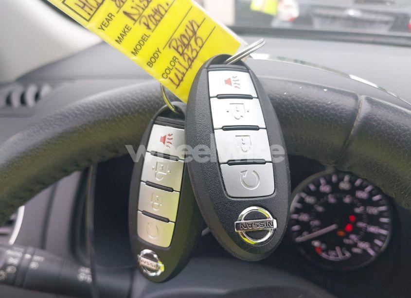 Photo 11 of 2017 Nissan Pathfinder SV (VIN 5N1DR2MM4HC611235)