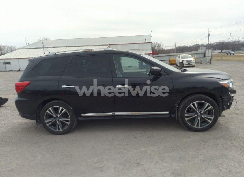 Photo 13 of 2017 Nissan Pathfinder PLATINUM (VIN 5N1DR2MM4HC613468)