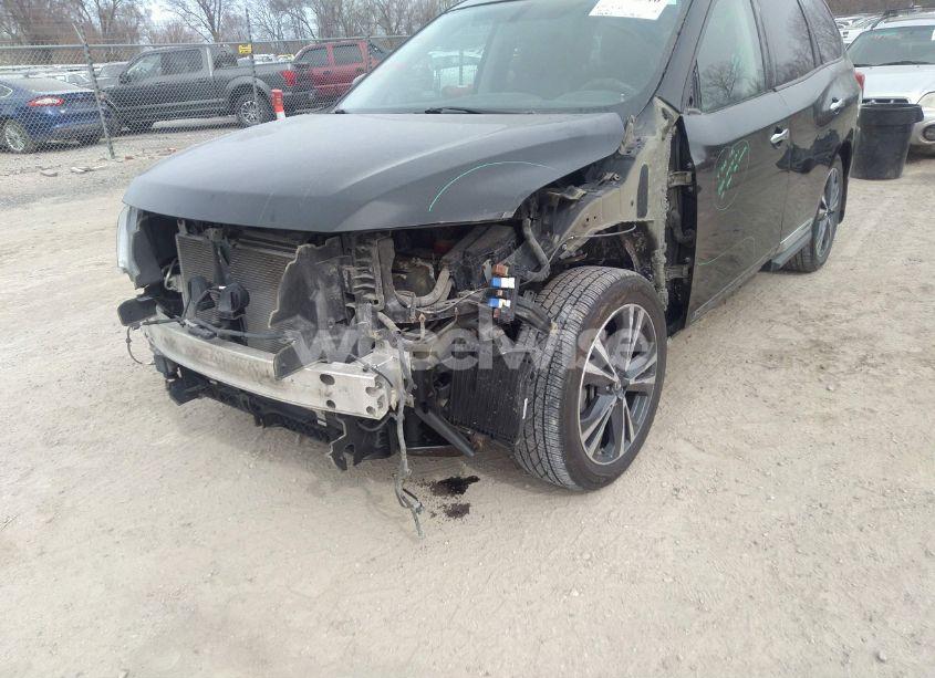 Photo 6 of 2017 Nissan Pathfinder PLATINUM (VIN 5N1DR2MM4HC613468)