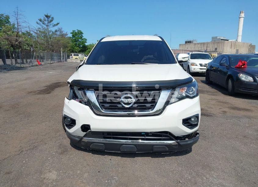 Photo 13 of 2017 Nissan Pathfinder SV (VIN 5N1DR2MM4HC620937)
