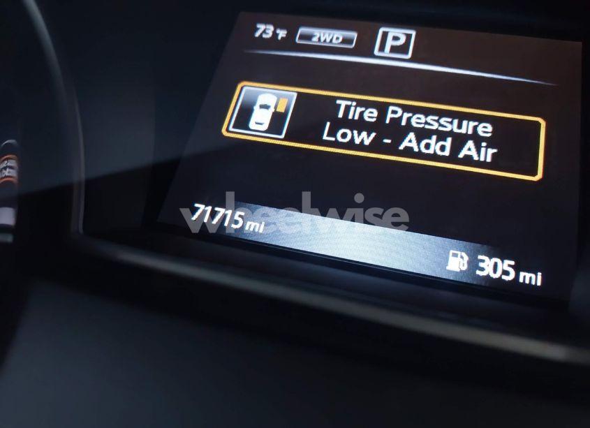 Photo 16 of 2017 Nissan Pathfinder SV (VIN 5N1DR2MM4HC620937)