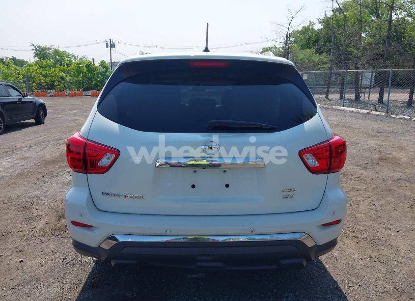 Photo 17 of 2017 Nissan Pathfinder SV (VIN 5N1DR2MM4HC620937)