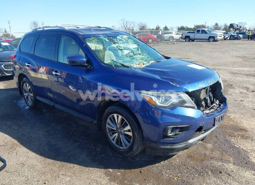 2017 Nissan Pathfinder SV (VIN 5N1DR2MM4HC631842) main photo