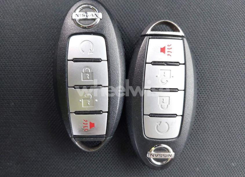 Photo 11 of 2017 Nissan Pathfinder SV (VIN 5N1DR2MM4HC645188)