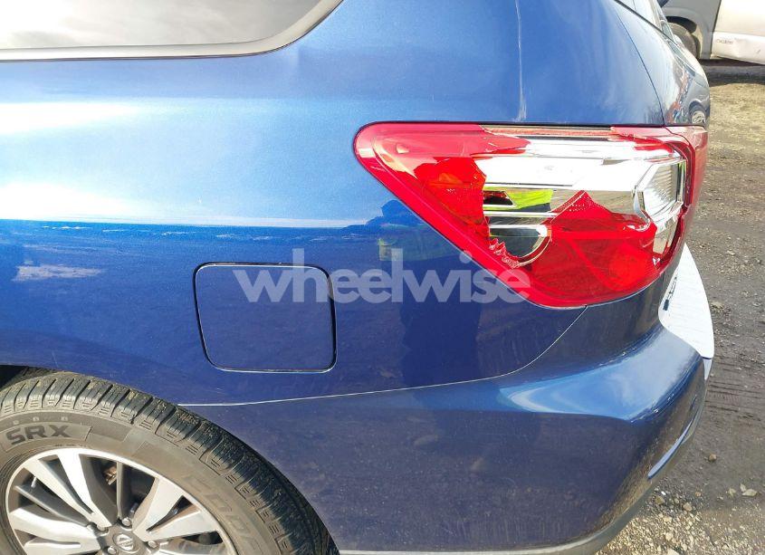 Photo 17 of 2017 Nissan Pathfinder SV (VIN 5N1DR2MM4HC645188)