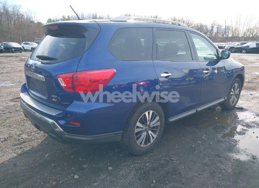 Photo 4 of 2017 Nissan Pathfinder SV (VIN 5N1DR2MM4HC645188)