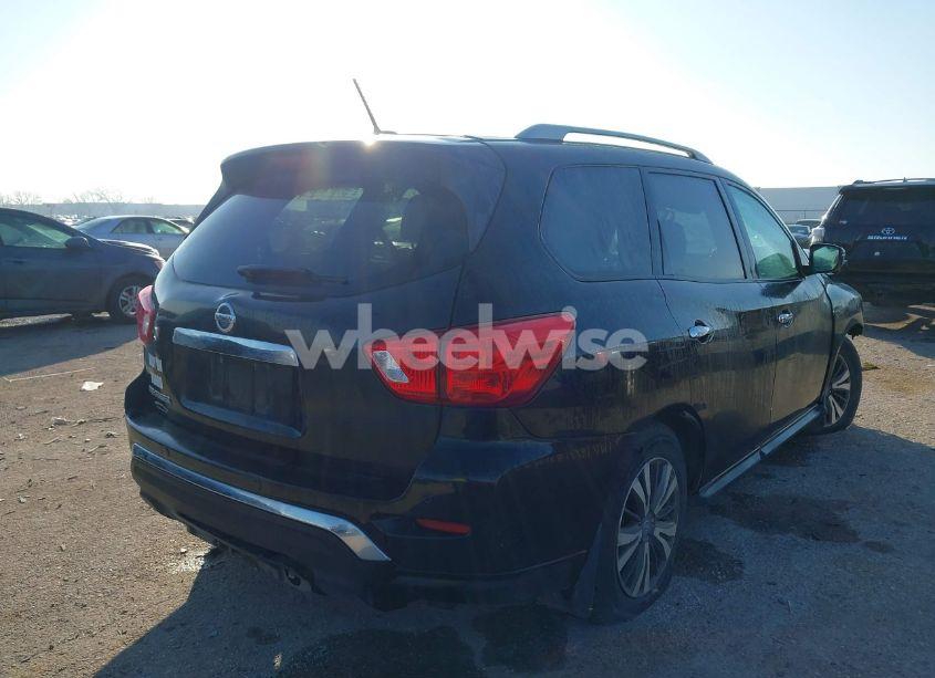 Photo 4 of 2017 Nissan Pathfinder PLATINUM/S/SL/SV (VIN 5N1DR2MM4HC648432)