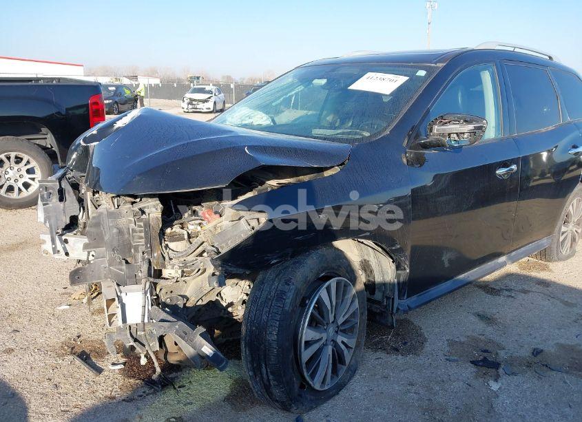 Photo 6 of 2017 Nissan Pathfinder PLATINUM/S/SL/SV (VIN 5N1DR2MM4HC648432)