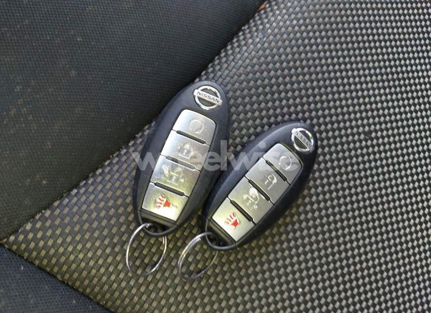 Photo 11 of 2017 Nissan Pathfinder SV (VIN 5N1DR2MM4HC651010)