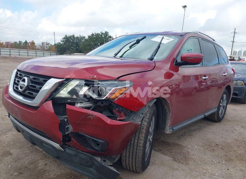 Photo 2 of 2017 Nissan Pathfinder SV (VIN 5N1DR2MM4HC679051)