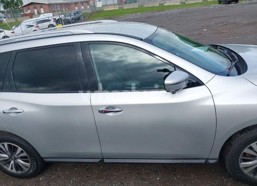 Photo 13 of 2017 Nissan Pathfinder SL (VIN 5N1DR2MM4HC680569)