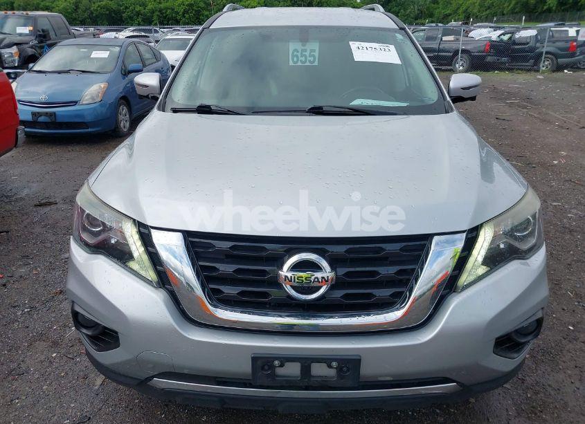 Photo 6 of 2017 Nissan Pathfinder SL (VIN 5N1DR2MM4HC680569)