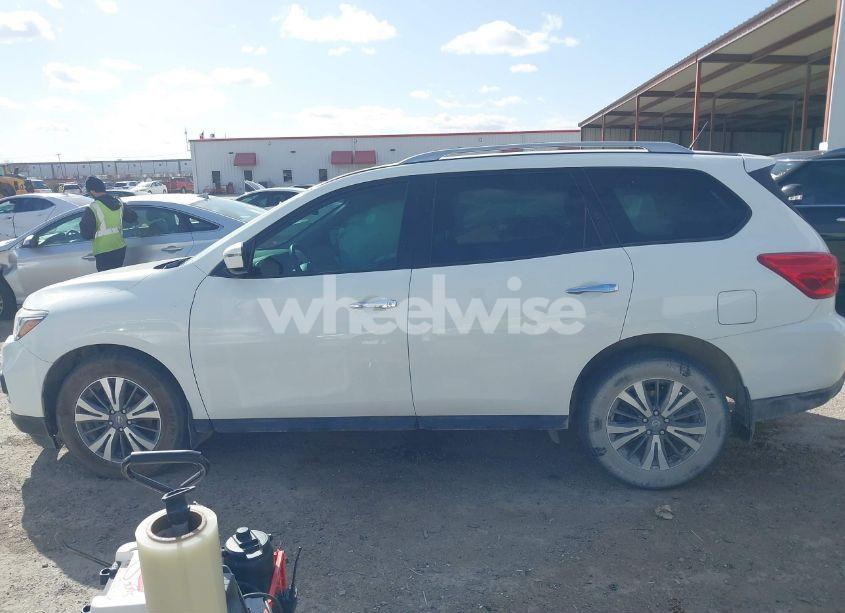 Photo 14 of 2017 Nissan Pathfinder S (VIN 5N1DR2MM4HC682385)